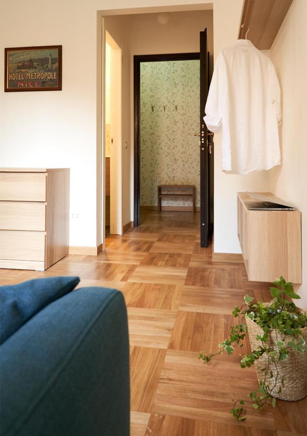Апартаменты Cozy Duomo - Elegant & Quiet, 300M From Cathedral Милан Экстерьер фото